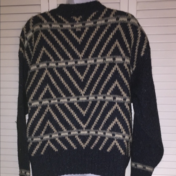 LIZ WEAR!!! WONDERFUL CONDITION Wool Sweater - Picture 3 of 6